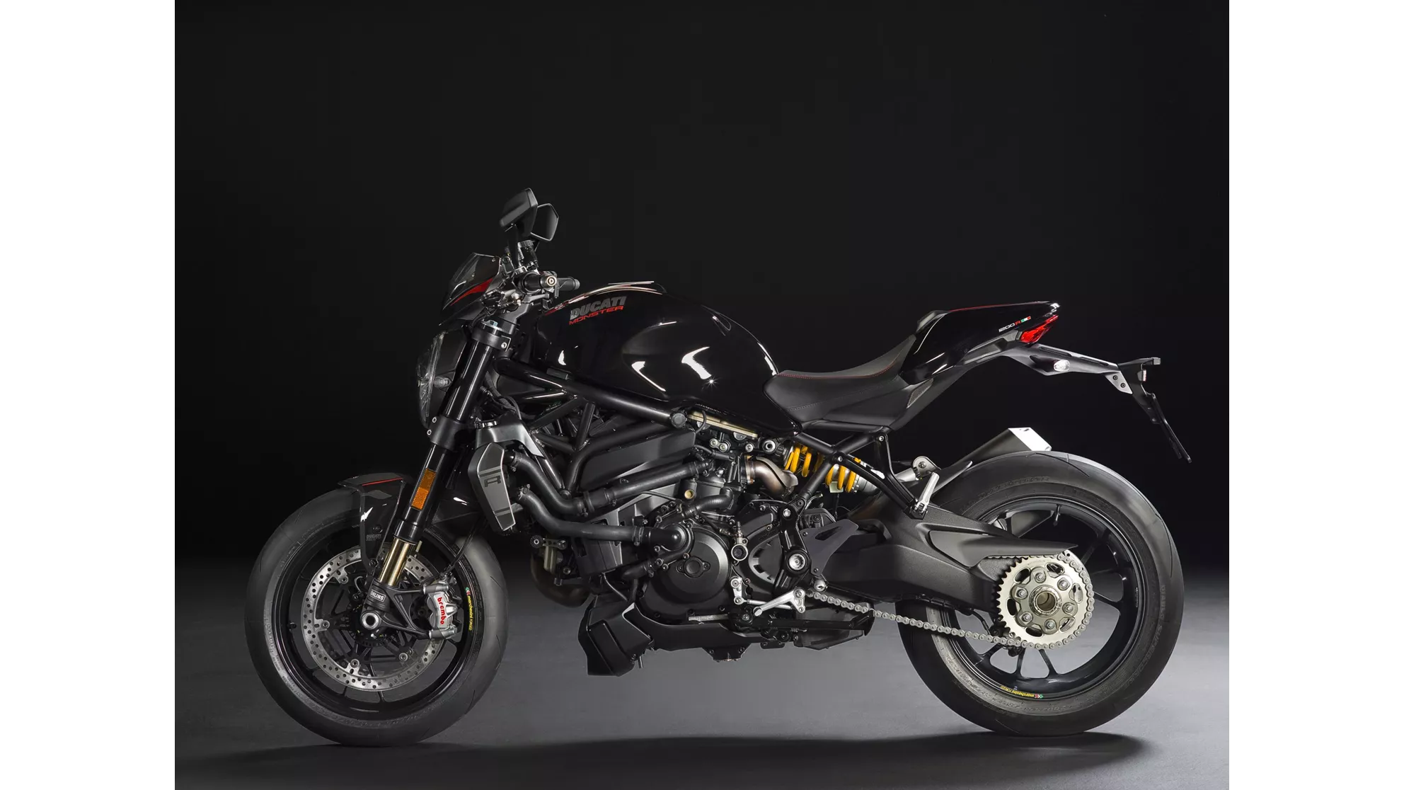 Ducati Monster 1200 R - Image 9 Ducati Monster 1200 R - Image 9